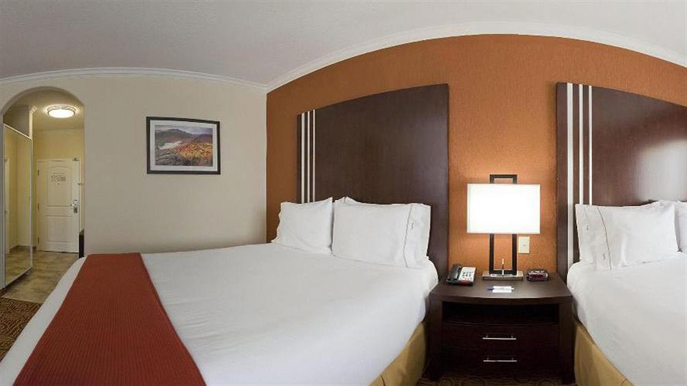 Holiday Inn Express Hotel And Suites Katy By Ihg Exterior foto
